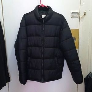 Boys size large puffer coat from Old Navy it is navy blue and in great condition